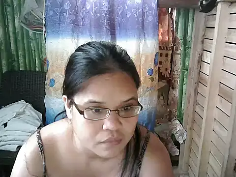 Hotty babe23 online show from April 21, 2026, 2:37 am