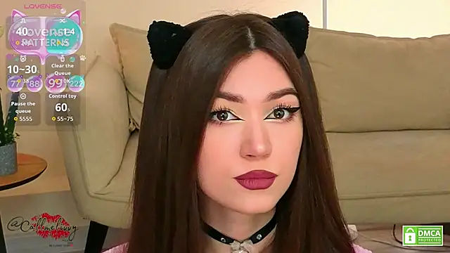 oliviaah  online show from April 10, 2026, 3:06 pm