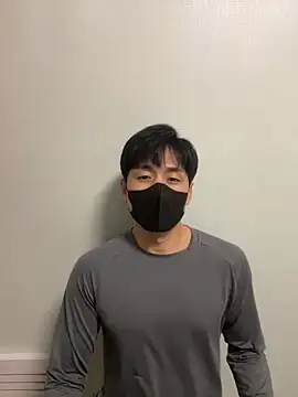 kimze7 online show from March 19, 2026, 1:04 pm