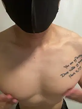 kimze7 online show from March 26, 2026, 10:48 pm