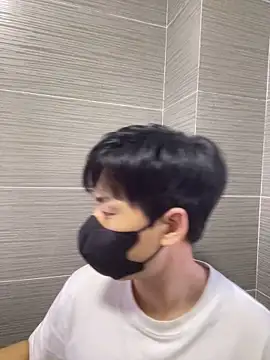 kimze7 online show from April 4, 2026, 10:40 pm