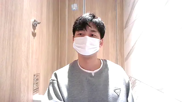 kimze7 online show from April 21, 2026, 4:41 am