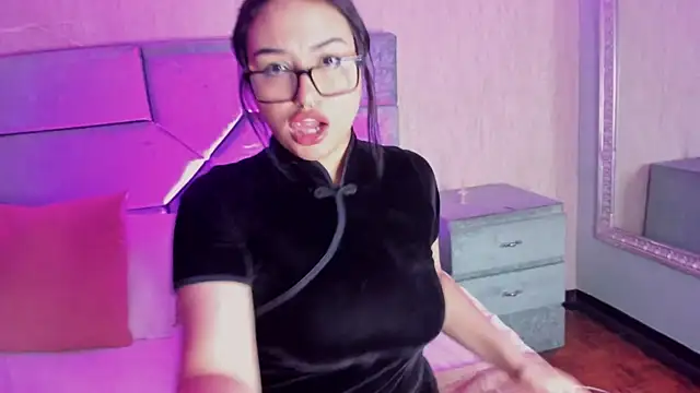 NaomySakura online show from March 21, 2026, 9:29 pm