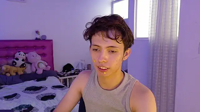 Dani Dancer online show from April 5, 2026, 9:01 pm