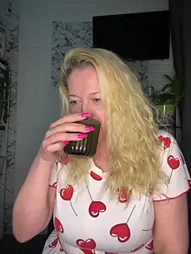 JenniferCarmen online show from February 7, 2026, 5:38 pm