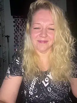 JenniferCarmen online show from February 18, 2026, 6:26 pm