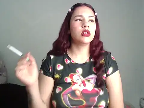 Mia 352 online show from April 12, 2026, 8:47 pm