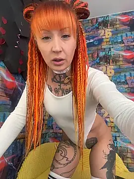 Tattoo  Moon online show from February 20, 2026, 1:02 am