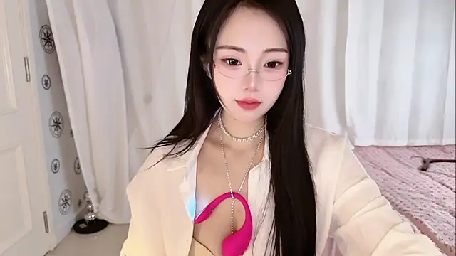 yuanbao8888 online show from February 6, 2026, 2:38 am