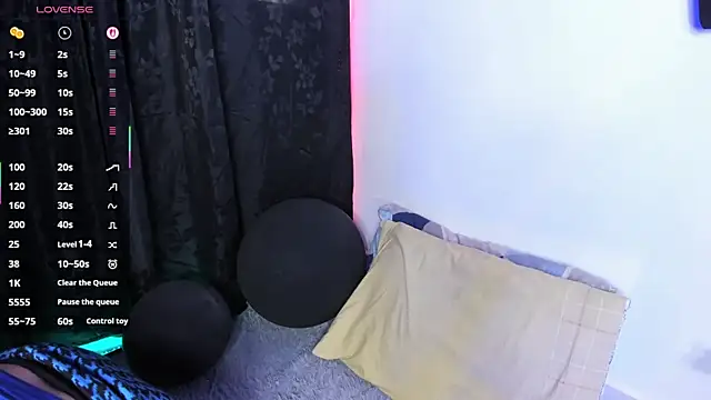 agathawalter  online show from January 9, 2026, 7:59 pm