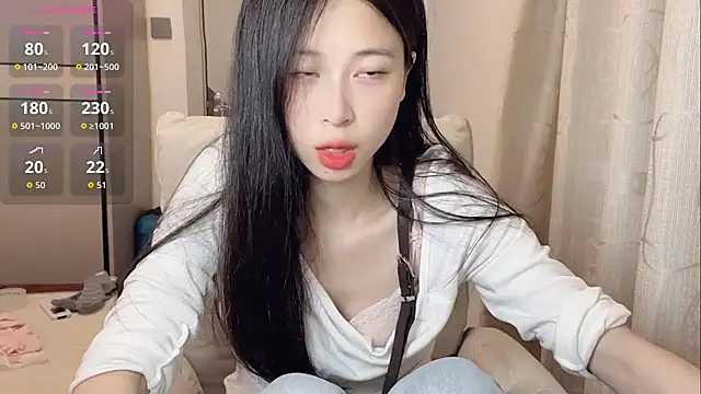 Snapshot of tiantian-160 chatting on May 11, 2026, 12:33 pm tiantian-160 online show from May 11, 2026, 12:33 pm