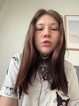 Snapshot of FionaMurr chatting on January 7, 2026, 2:03 am FionaMurr online show from January 7, 2026, 2:03 am