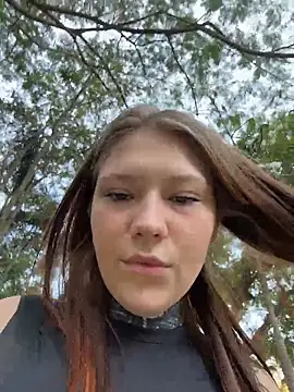 Snapshot of FionaMurr chatting on February 1, 2026, 4:11 am FionaMurr online show from February 1, 2026, 4:11 am