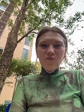 Snapshot of FionaMurr chatting on February 20, 2026, 6:26 am FionaMurr online show from February 20, 2026, 6:26 am