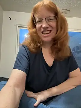 Lenaravenswood online show from February 15, 2026, 1:46 am