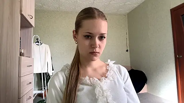 Snapshot of ZaidaSchwarten chatting on April 25, 2026, 2:03 pm ZaidaSchwarten online show from April 25, 2026, 2:03 pm