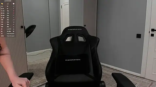 lovelymikky online show from March 13, 2026, 2:29 am