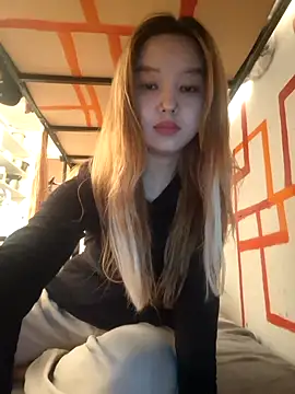 SherrylShaw online show from April 8, 2026, 3:45 pm