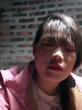 yana-zz online show from February 3, 2026, 7:30 pm