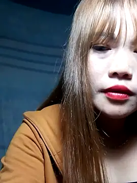 yana-zz online show from March 15, 2026, 6:47 pm