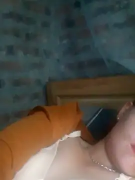 yana-zz online show from April 18, 2026, 6:12 pm