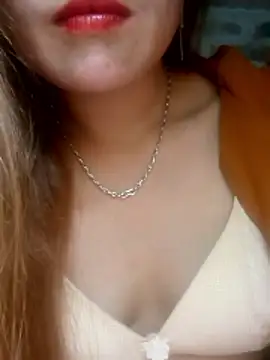 yana-zz online show from April 19, 2026, 2:16 pm