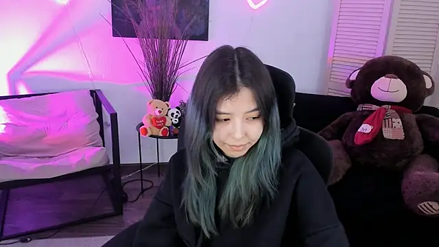 SirenMystiq online show from March 30, 2026, 7:37 pm