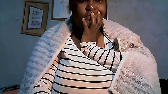 Snapshot of sweetmilkylady chatting on July 11, 2026, 4:04 am sweetmilkylady online show from July 11, 2026, 4:04 am