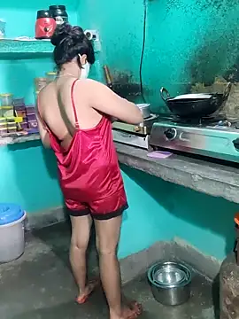 Snapshot of Cuple_masti72 chatting on May 31, 2026, 3:15 am Cuple masti72 online show from May 31, 2026, 3:15 am