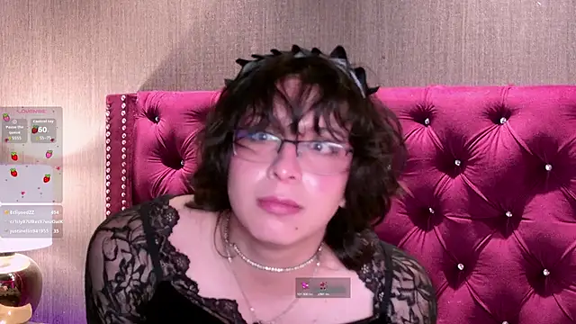 Shelly bat online show from April 21, 2026, 1:42 am