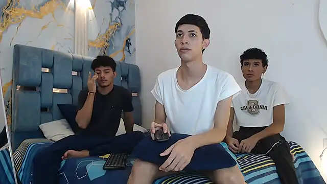 SWEET RABBIT1 online show from January 18, 2026, 8:01 pm