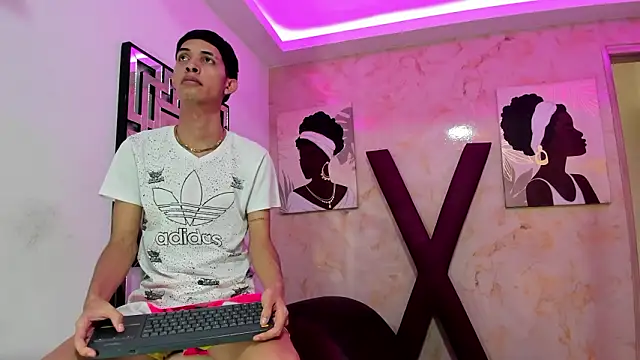 SWEET RABBIT1 online show from March 5, 2026, 7:32 pm