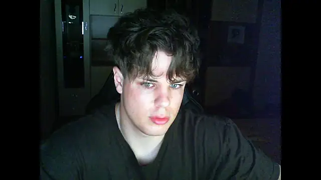 GymGuy0505 online show from April 21, 2026, 8:01 pm