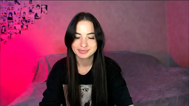 Snapshot of AnnaVibeTim chatting on May 3, 2026, 7:20 pm AnnaVibeTim online show from May 3, 2026, 7:20 pm