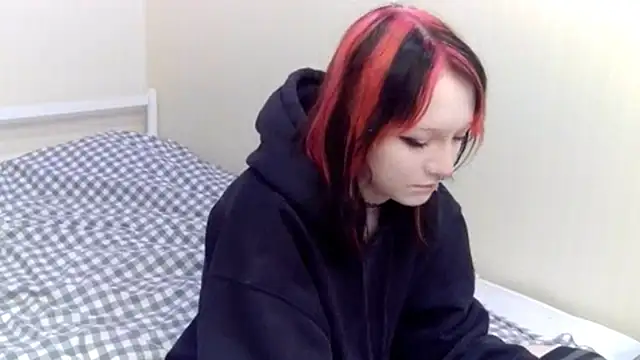 Shine Luna online show from January 31, 2026, 8:40 pm