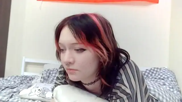 Shine Luna online show from February 11, 2026, 5:07 pm