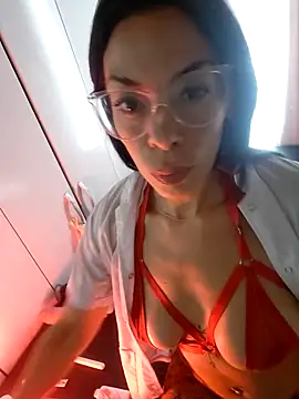 dulcemorela83 online show from February 12, 2026, 4:13 pm