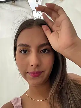 Valeria-escobar online show from December 21, 2025, 1:29 pm