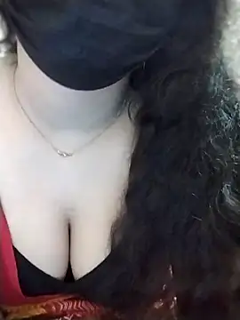 nosrat014 online show from January 11, 2026, 2:11 pm