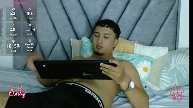 kyro estrada online show from February 26, 2026, 7:24 pm