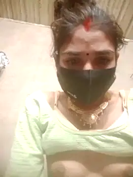 Laxmi9090 online show from February 13, 2026, 4:36 pm