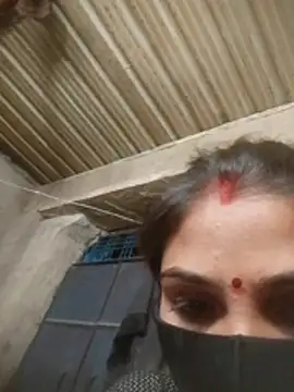 Laxmi9090 online show from February 18, 2026, 2:57 pm