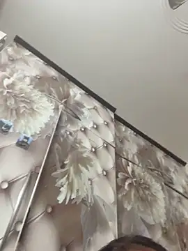 butterflyslay online show from April 7, 2026, 3:56 pm