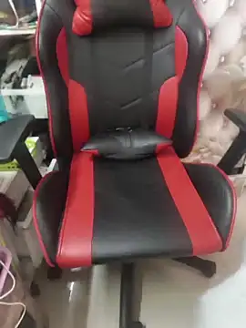 butterflyslay online show from April 15, 2026, 1:34 am