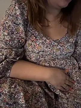 butterflyslay online show from April 23, 2026, 3:30 am