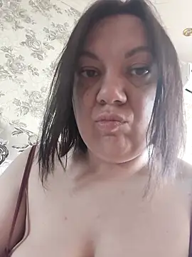Snapshot of LimonLoveqw chatting on May 5, 2026, 6:21 am LimonLoveqw online show from May 5, 2026, 6:21 am