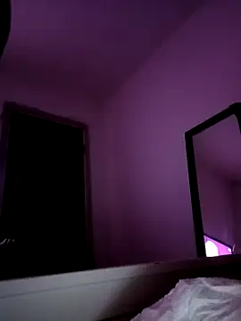 Olivassl22 online show from February 19, 2026, 9:55 pm