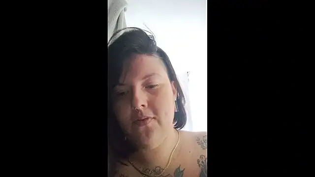 Divine Pouvoir online show from February 16, 2026, 7:54 pm