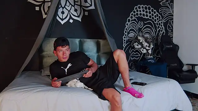 MagnusKnight  online show from January 13, 2026, 1:49 pm