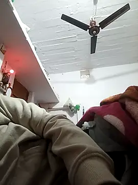 Lovely priya1001 online show from December 16, 2025, 2:27 am